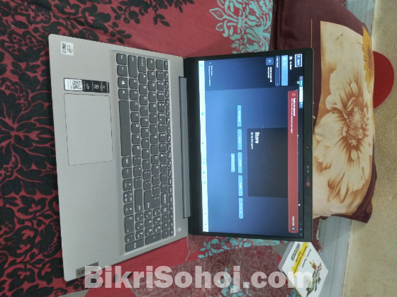 Lenovo Ideapad slim 3i